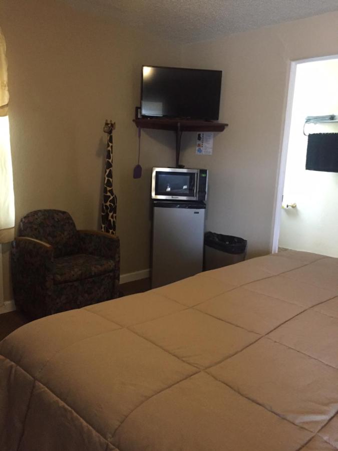 Highland Court Motel — photo 24