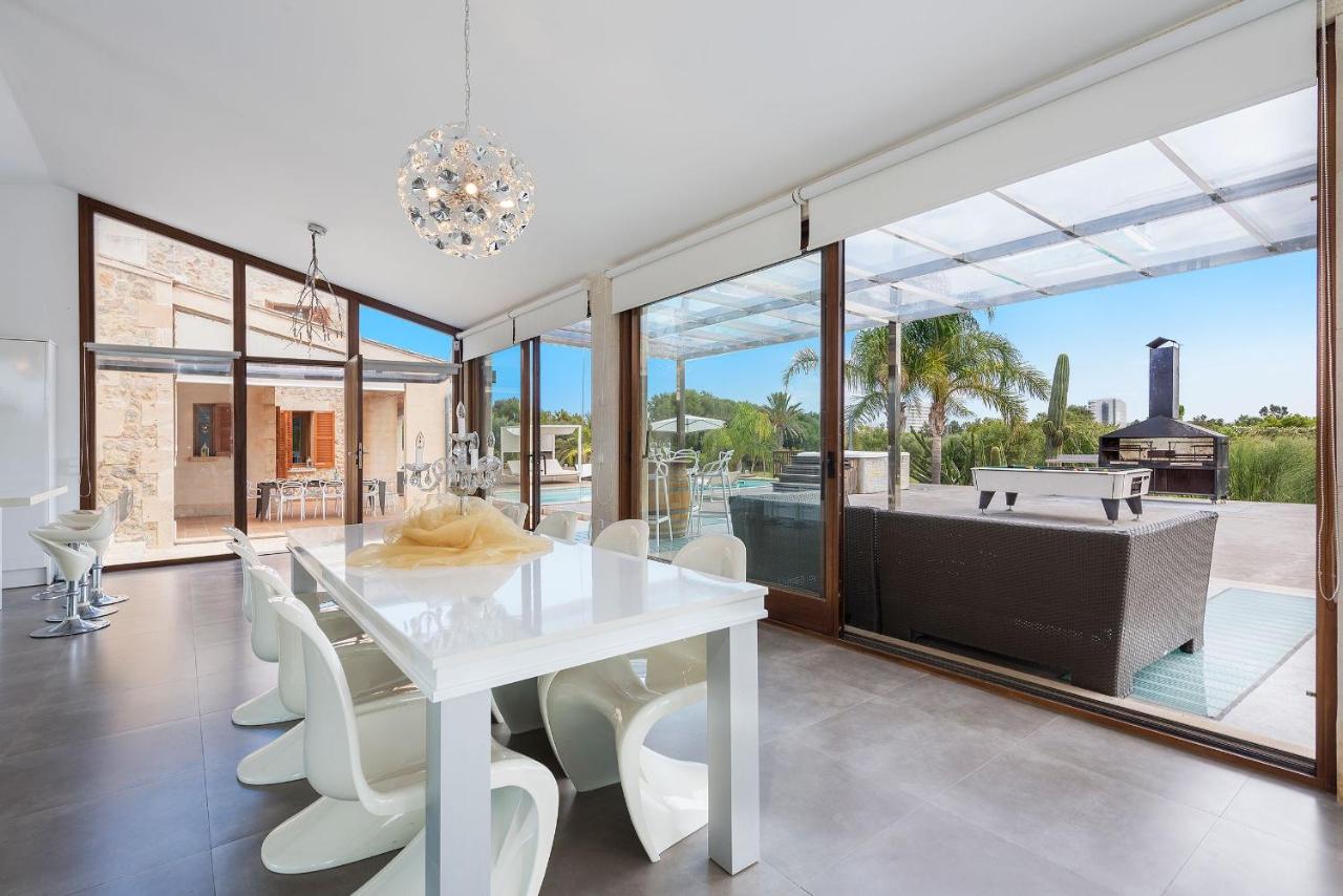 Stunning Mediterranean Villa Large Gardens Pool Jacuzzi ...