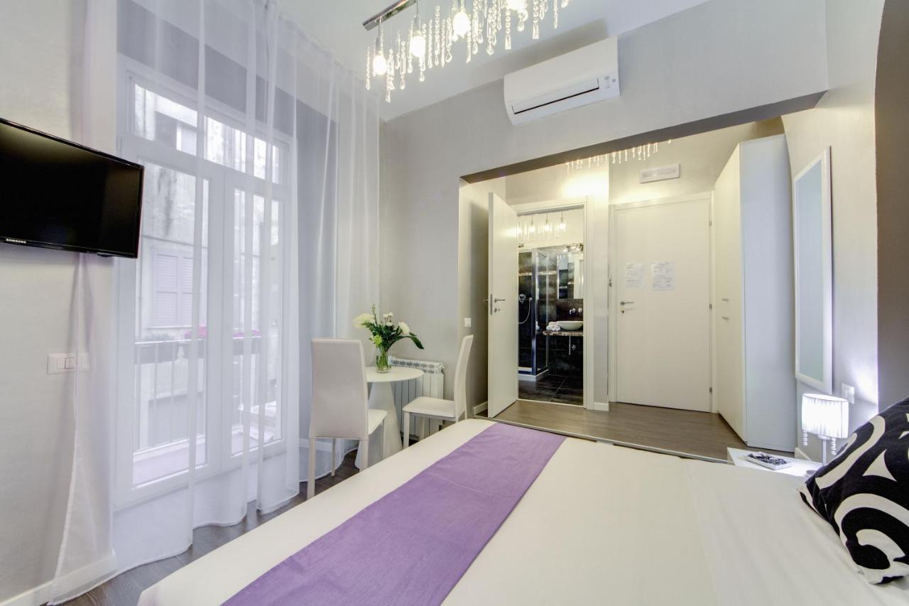 B&B Colosseo Panoramic Rooms - 5