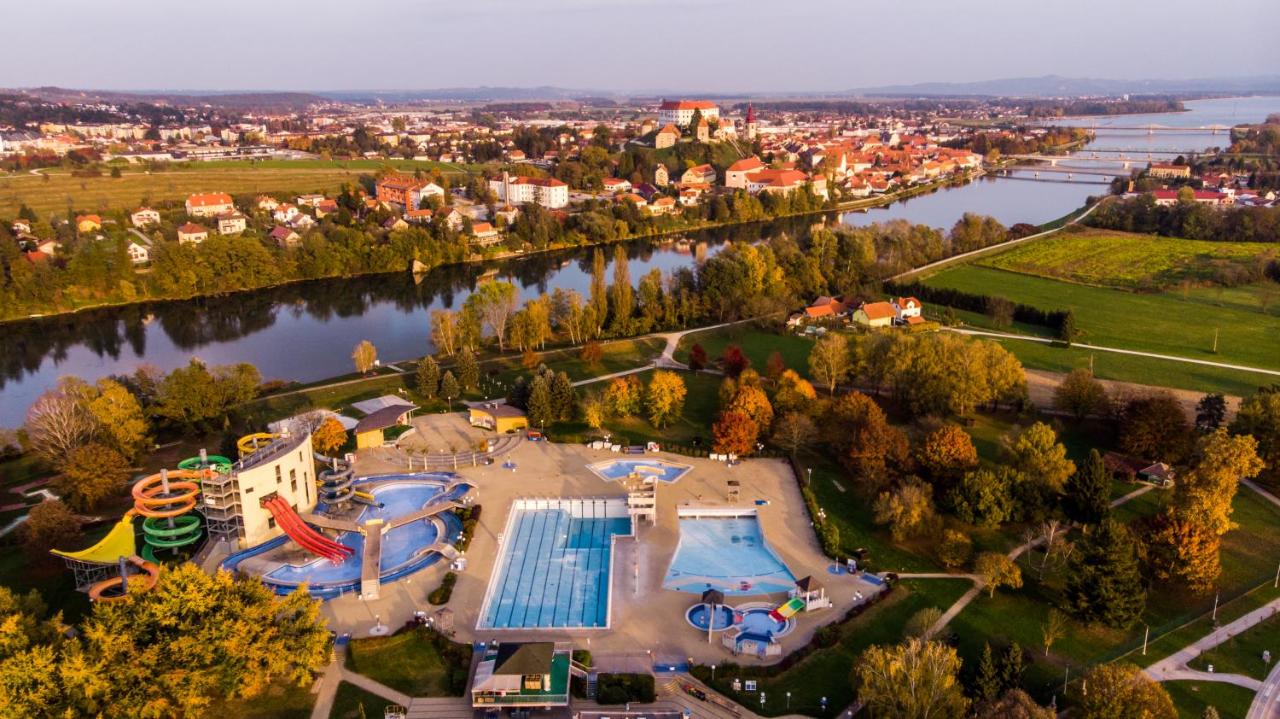 Water park: Apartments Andrej