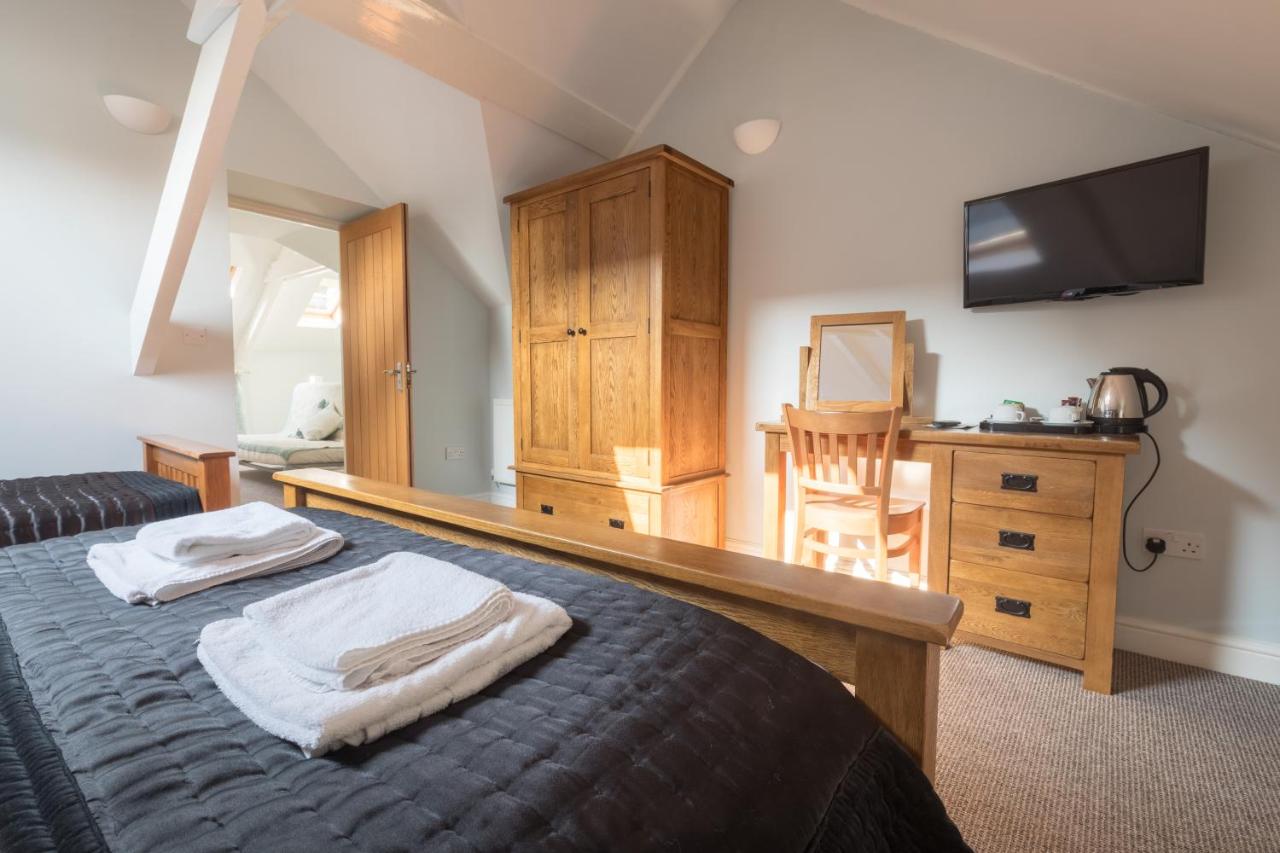 Deluxe Family Room