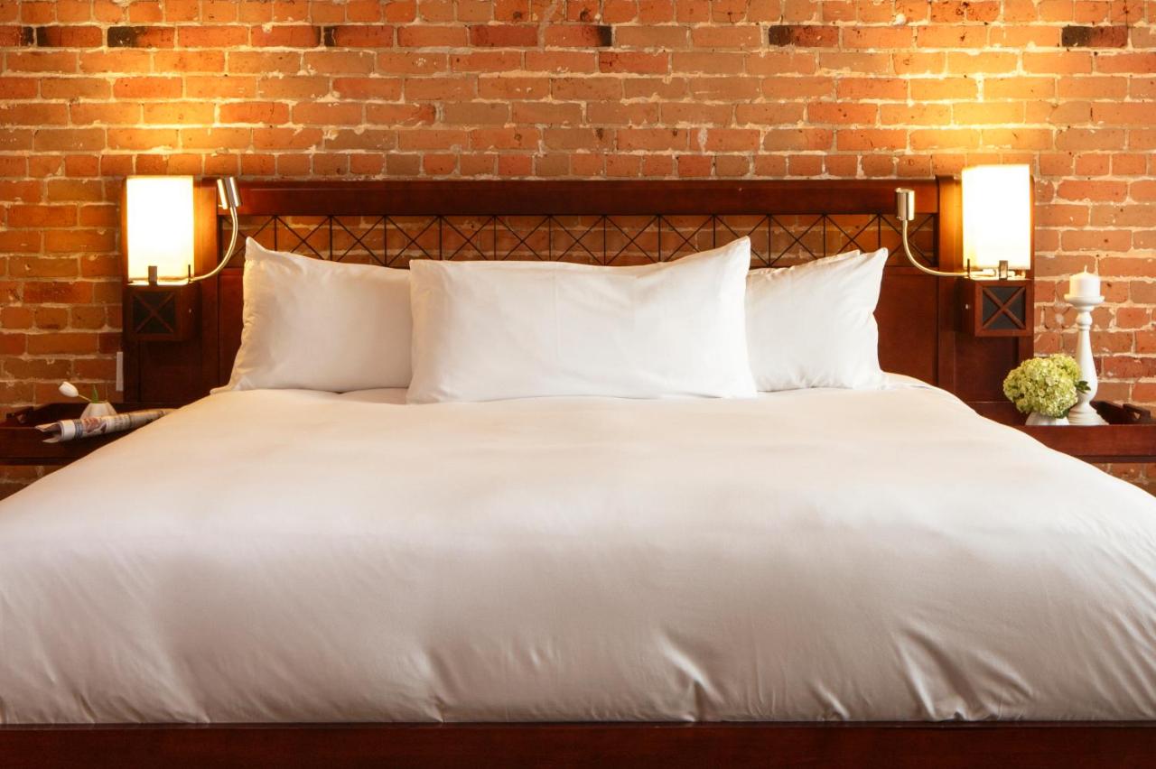 Hotel Nelligan photo
