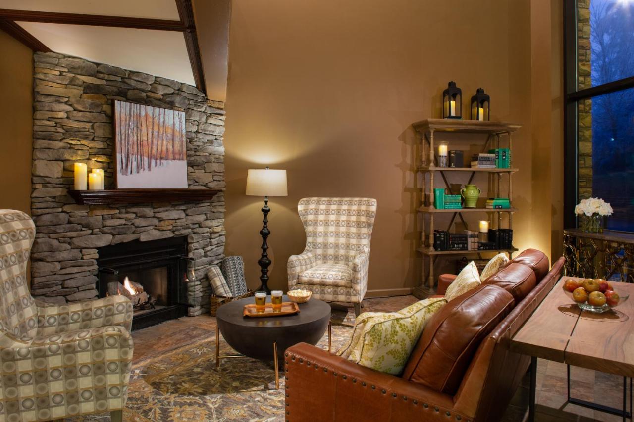 Meadowbrook Inn — photo 11