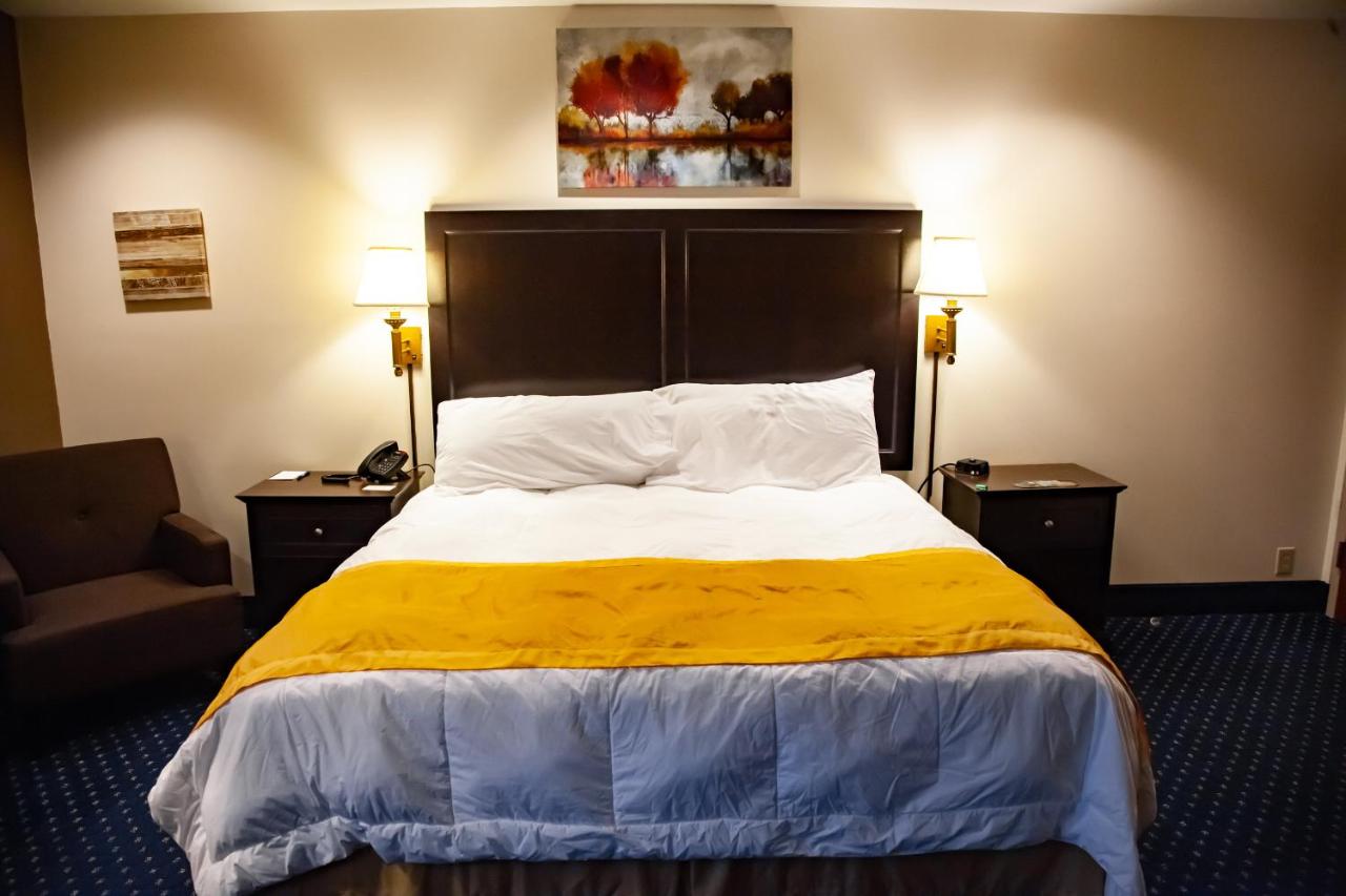 Asbury Inn & Suites — photo 18