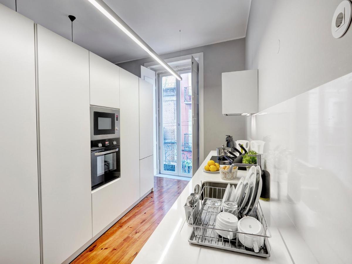 Canaan Lifestyle Apartments Lisbon Combro 77 by Get Your Stay - 4