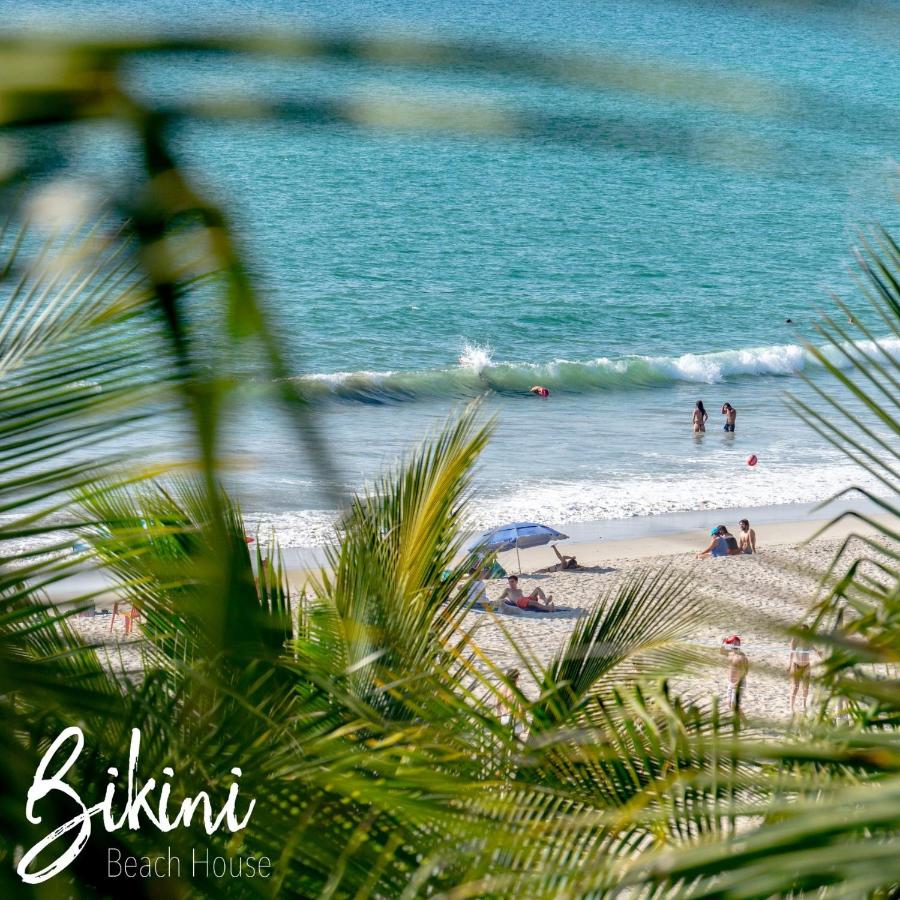 Beach: Bikini Beach House