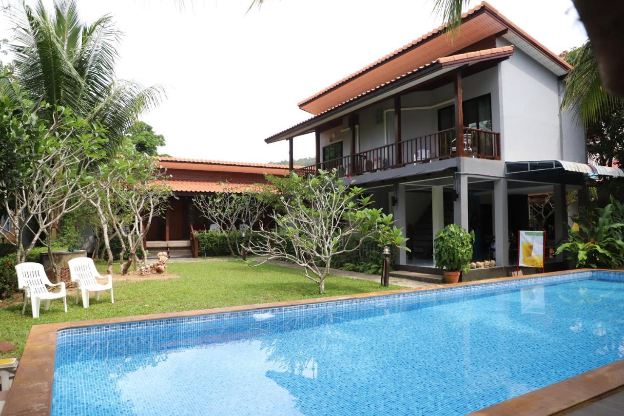 Hotel Lanta Thip House