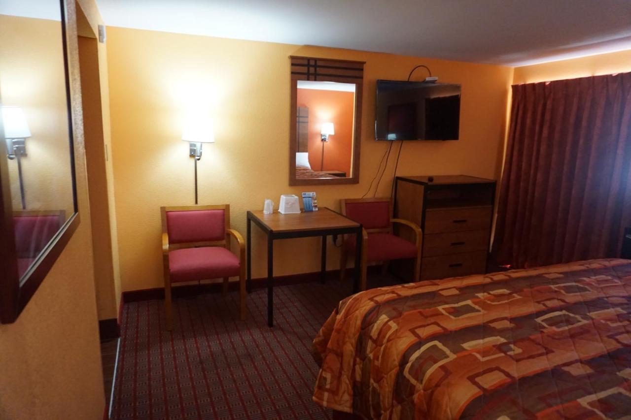 Relax Inn — photo 9