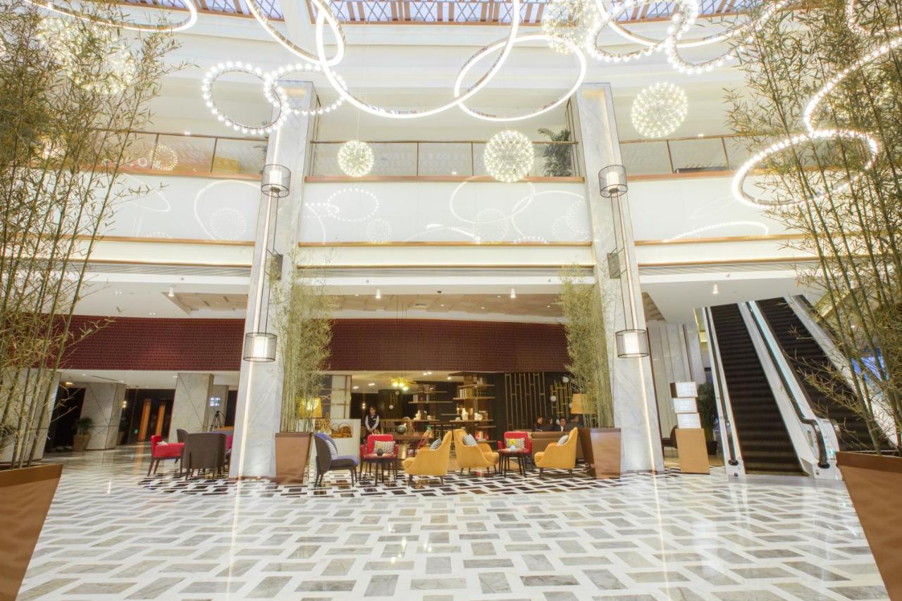 Golden Tulip Shanghai Hongqiao - A Louvre Hotel photo