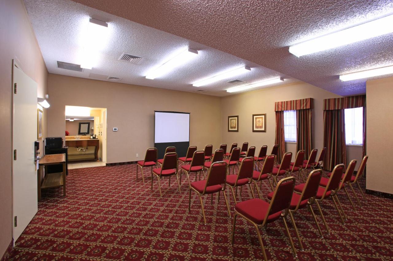 Midland Plaza Hotel — photo 24