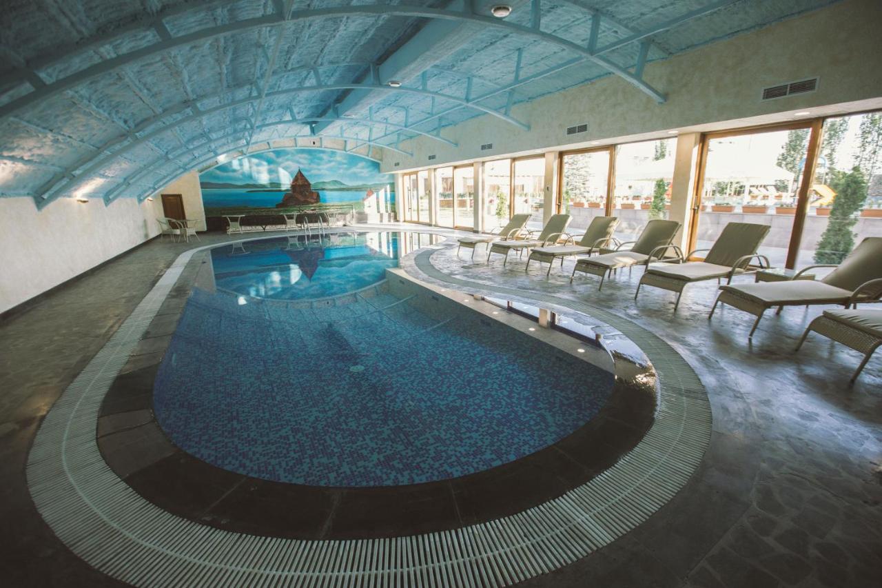 Caucasus Hotel photo