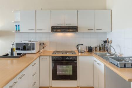 325 Leisure Bay Cape Town - 4