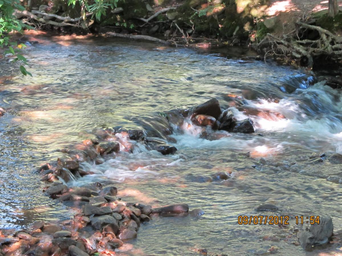 Jonathan Creek Inn — photo 19