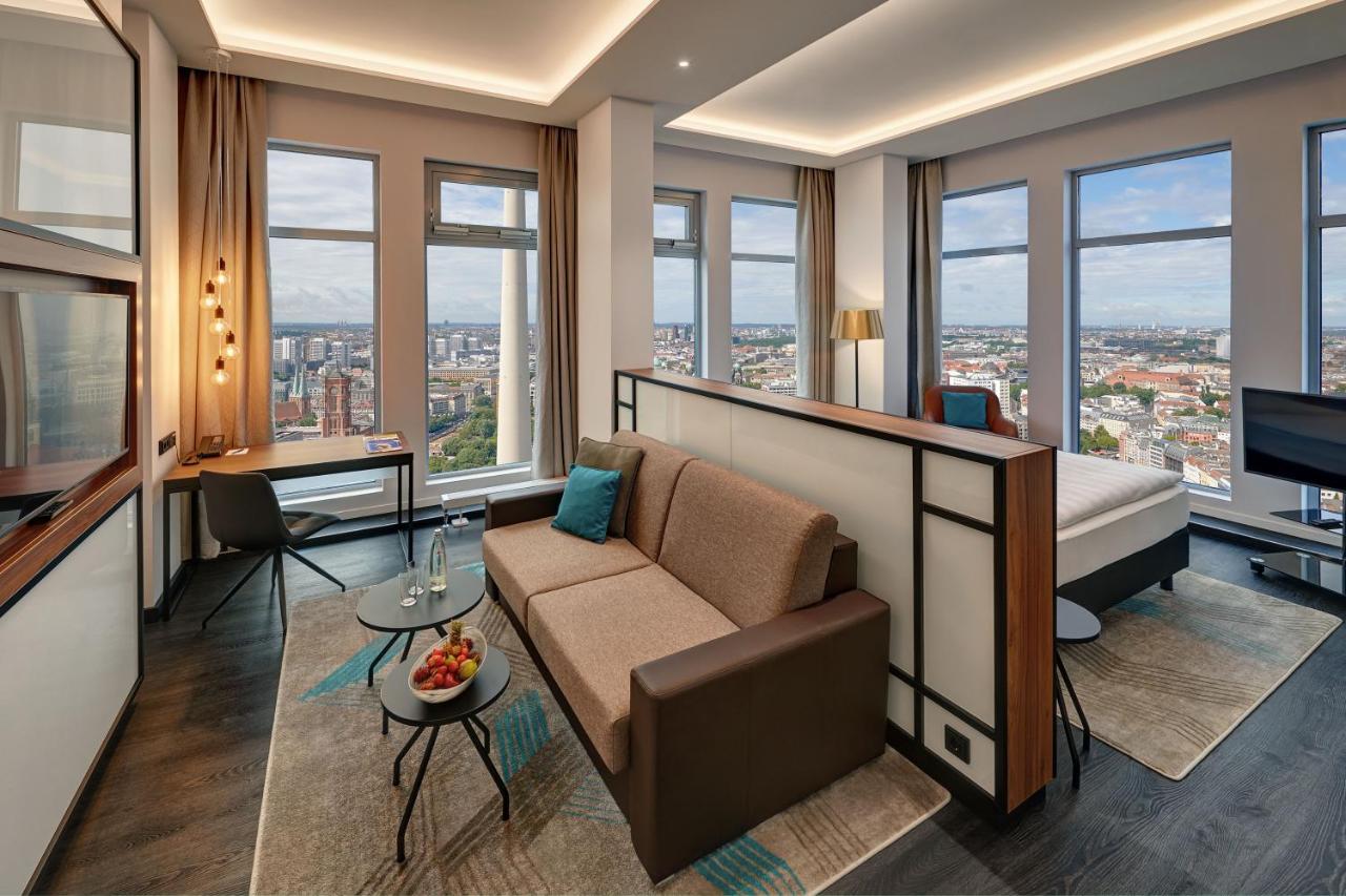 Park Inn by Radisson Berlin Alexanderplatz photo
