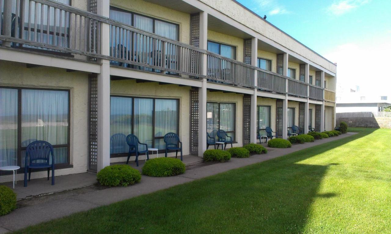 Surf & Sand Beach Motel — photo 9