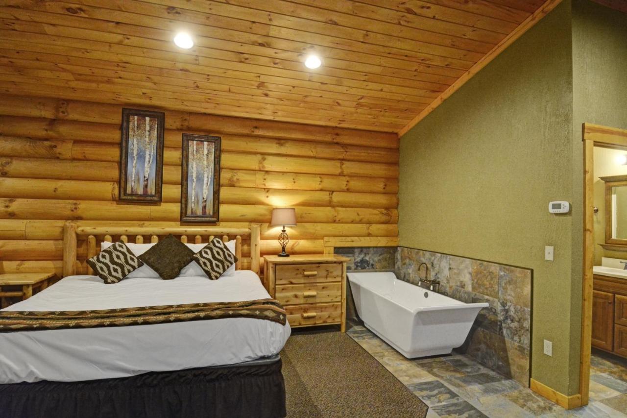 The Lodges at Sunset Village — photo 2