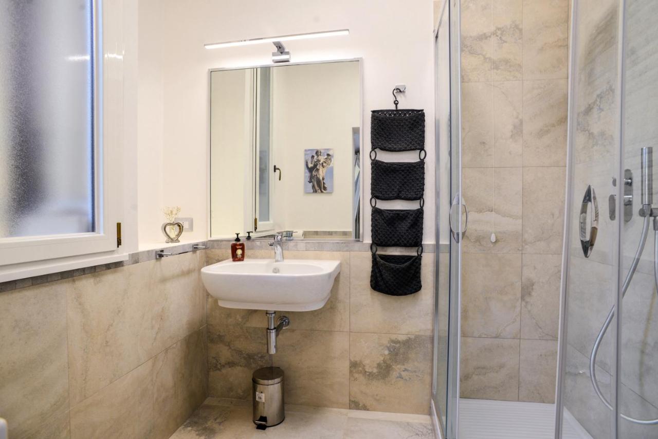 St. Petrus et Aurelia - 3