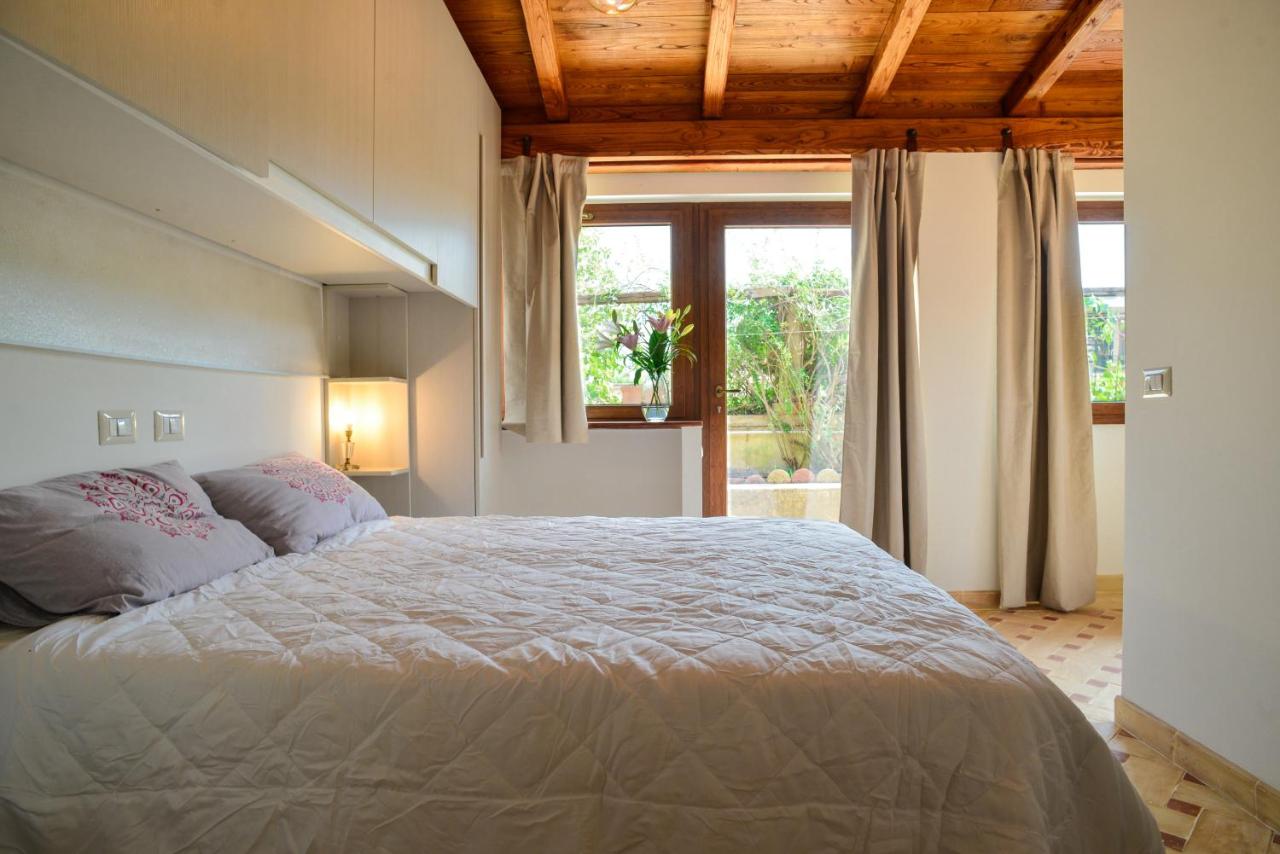 St. Petrus et Aurelia - 2