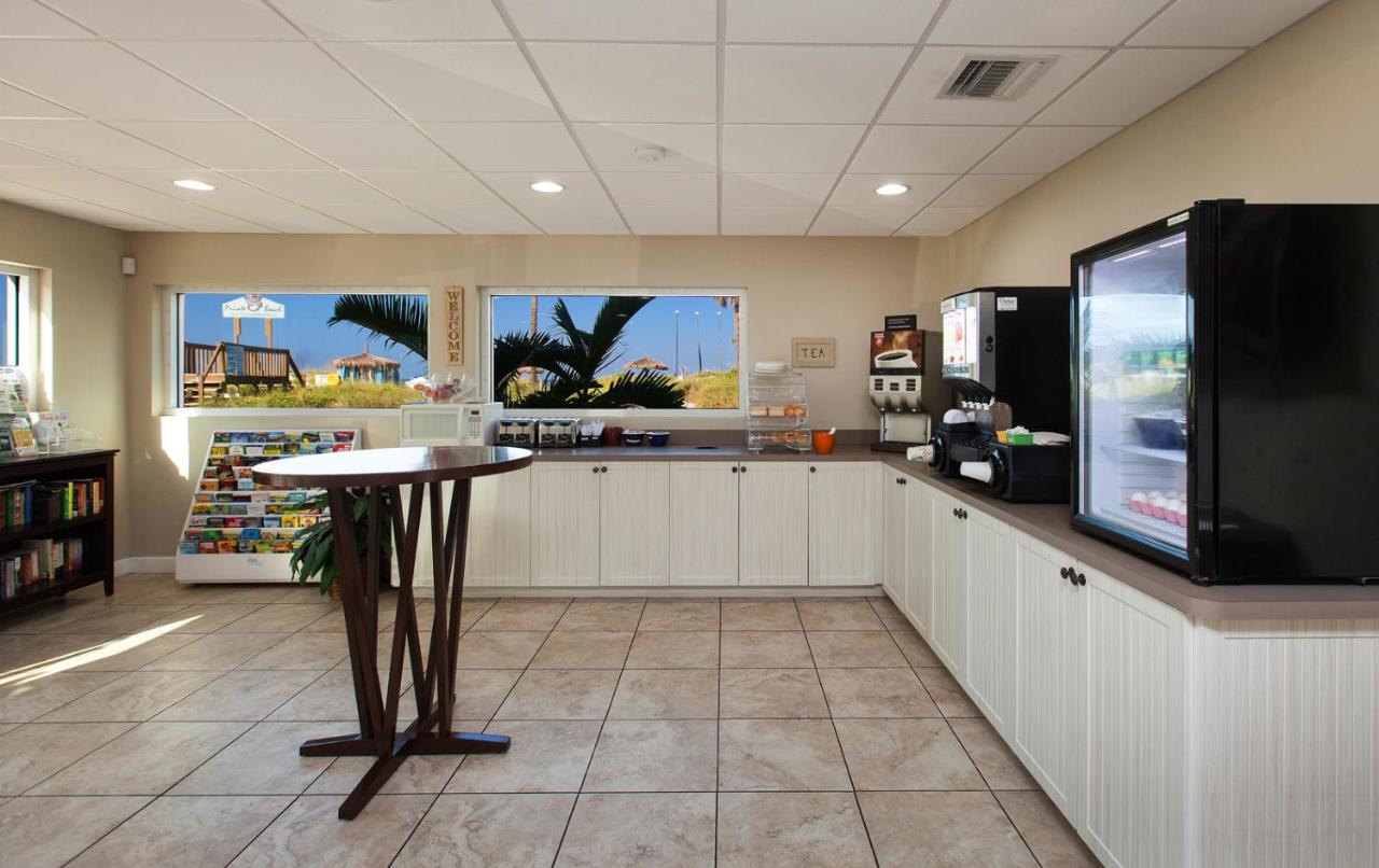 Silver Surf Gulf Beach Resort — photo 18