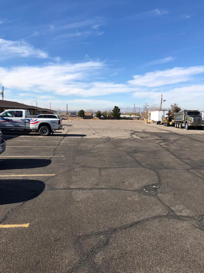 Deluxe Inn Motel & RV Park — photo 11