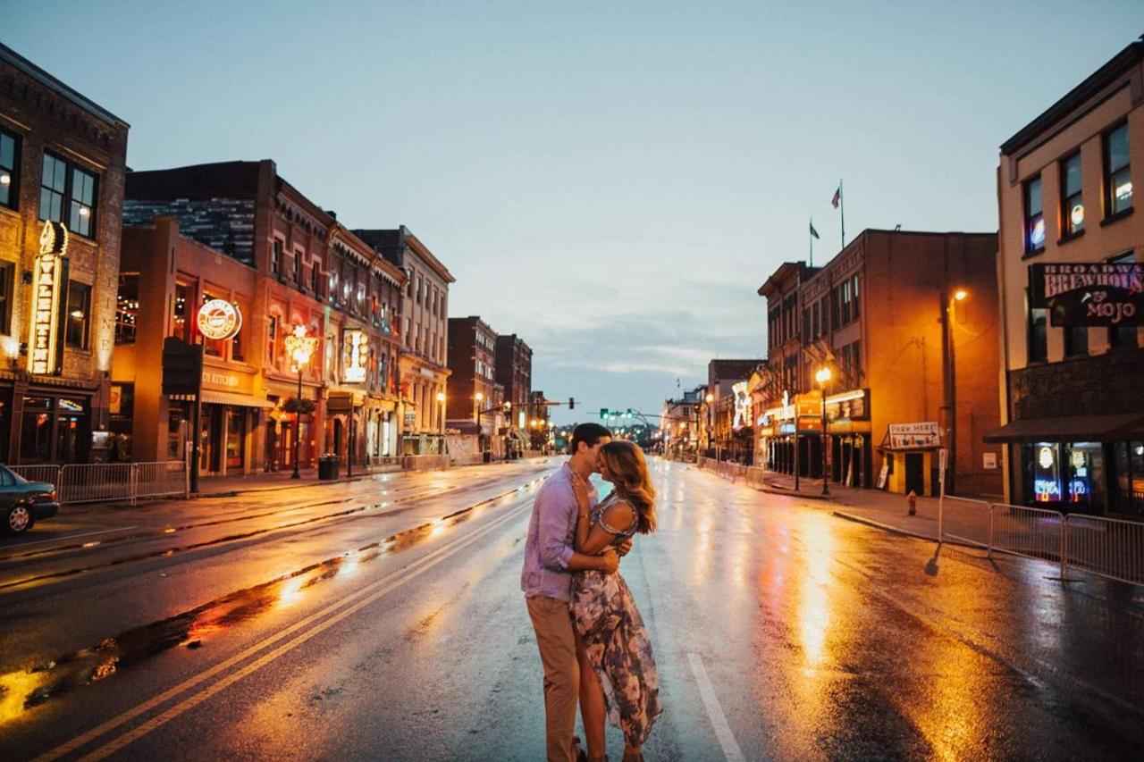 Abode Nashville - Marathon Village Near Downtown - 4