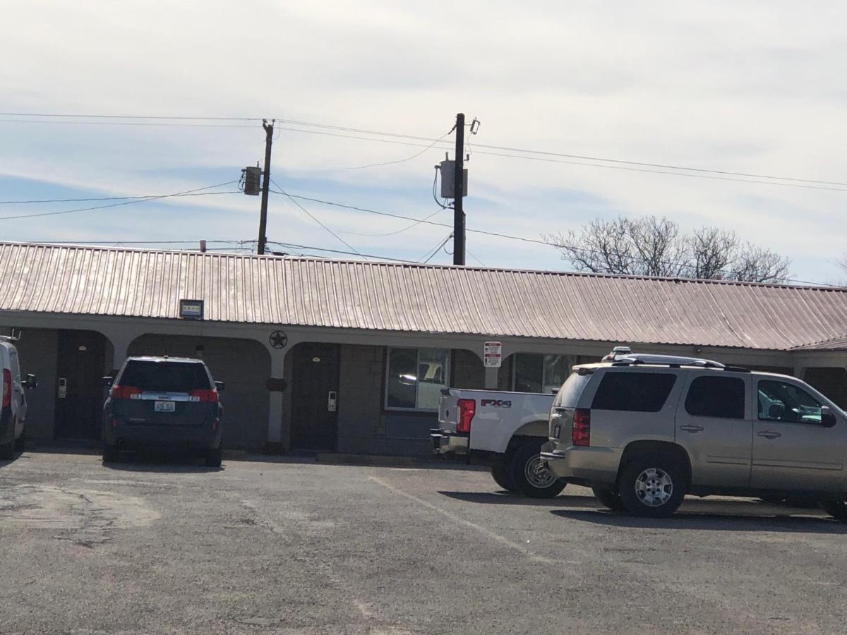 Executive Inn — photo 14