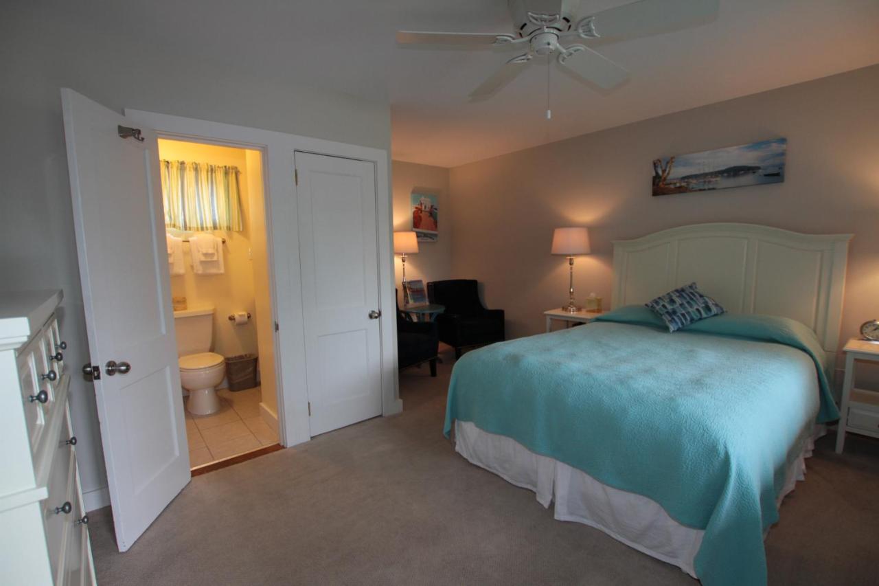Island Place — photo 24
