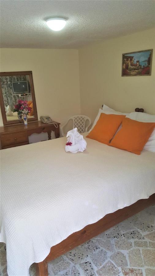 Paradise Motel — photo 21