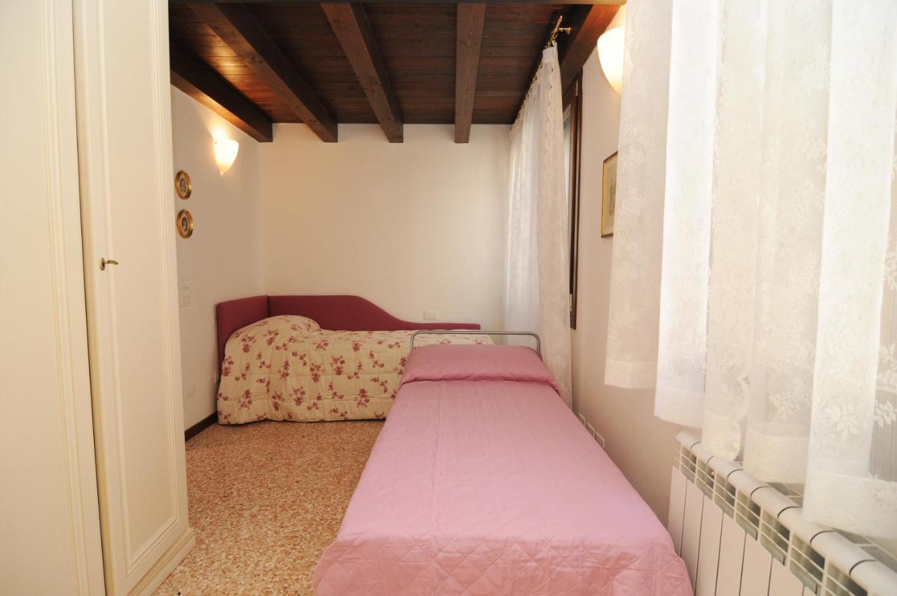 Sunny Canal a/c wifi - 2