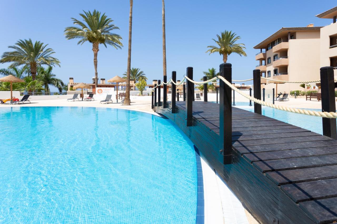 Apartamento con wifi y piscina en, Playa Paraiso, Spain ...
