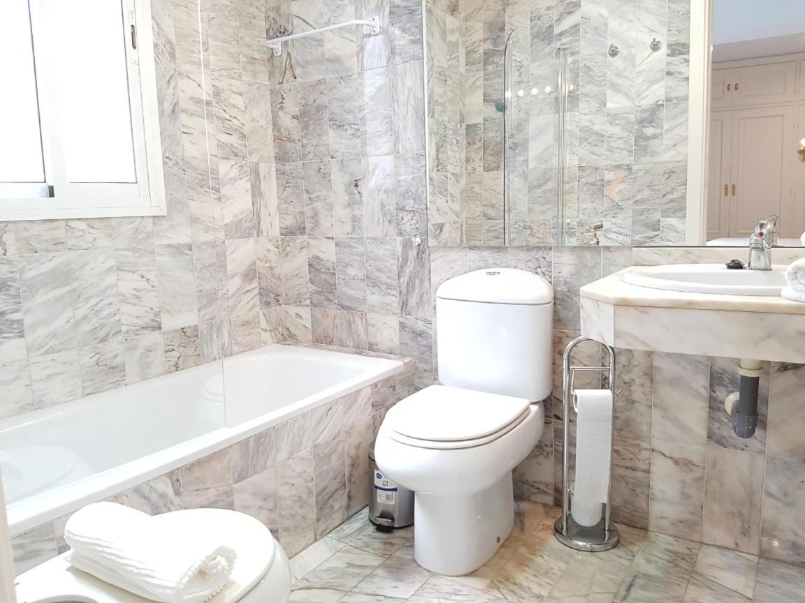 Luxury by the Cathedral, Seville – Updated 2022 Prices