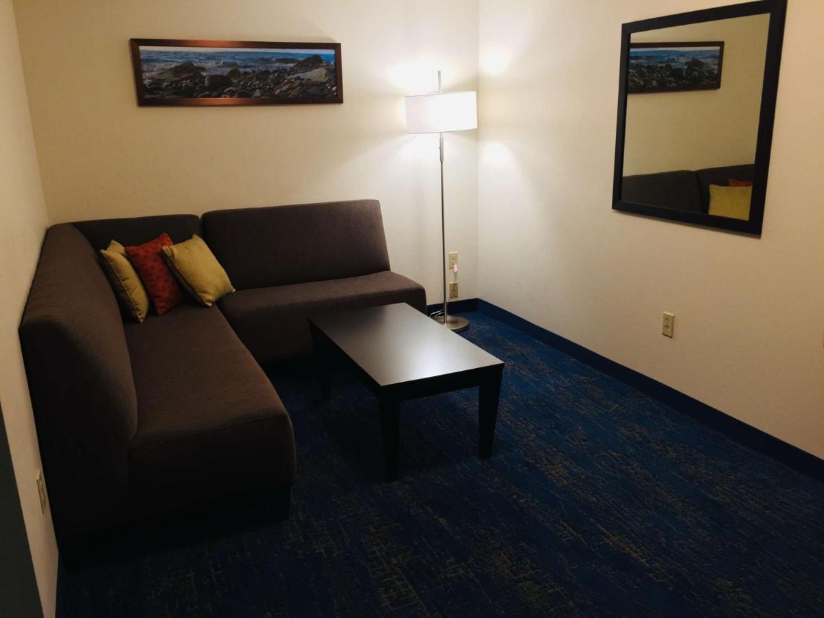 Parkrose Inn and Suites Portland Airport — photo 17