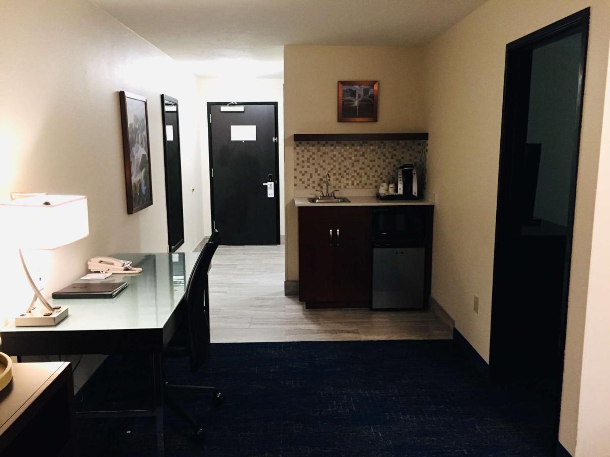 Parkrose Inn and Suites Portland Airport — photo 18