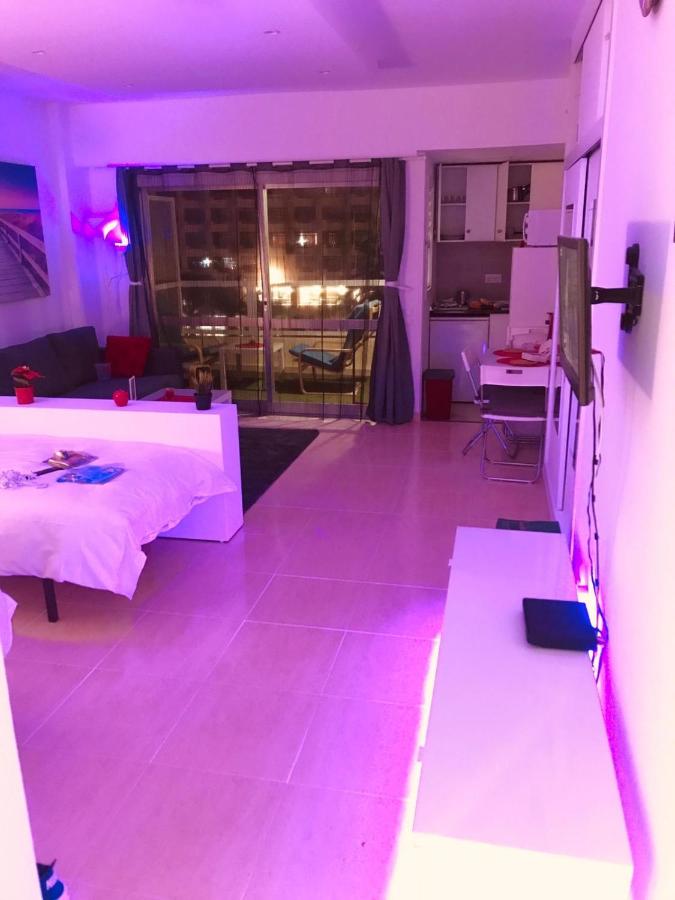 Appartement 1st lign on the beach, Fuengirola – Updated 2022 ...