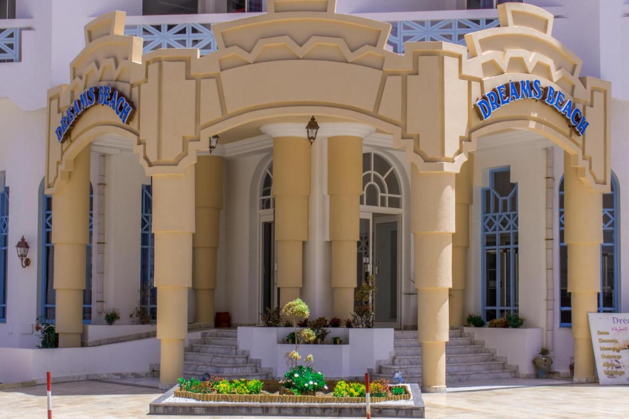 Image: Hotel Dreams Beach