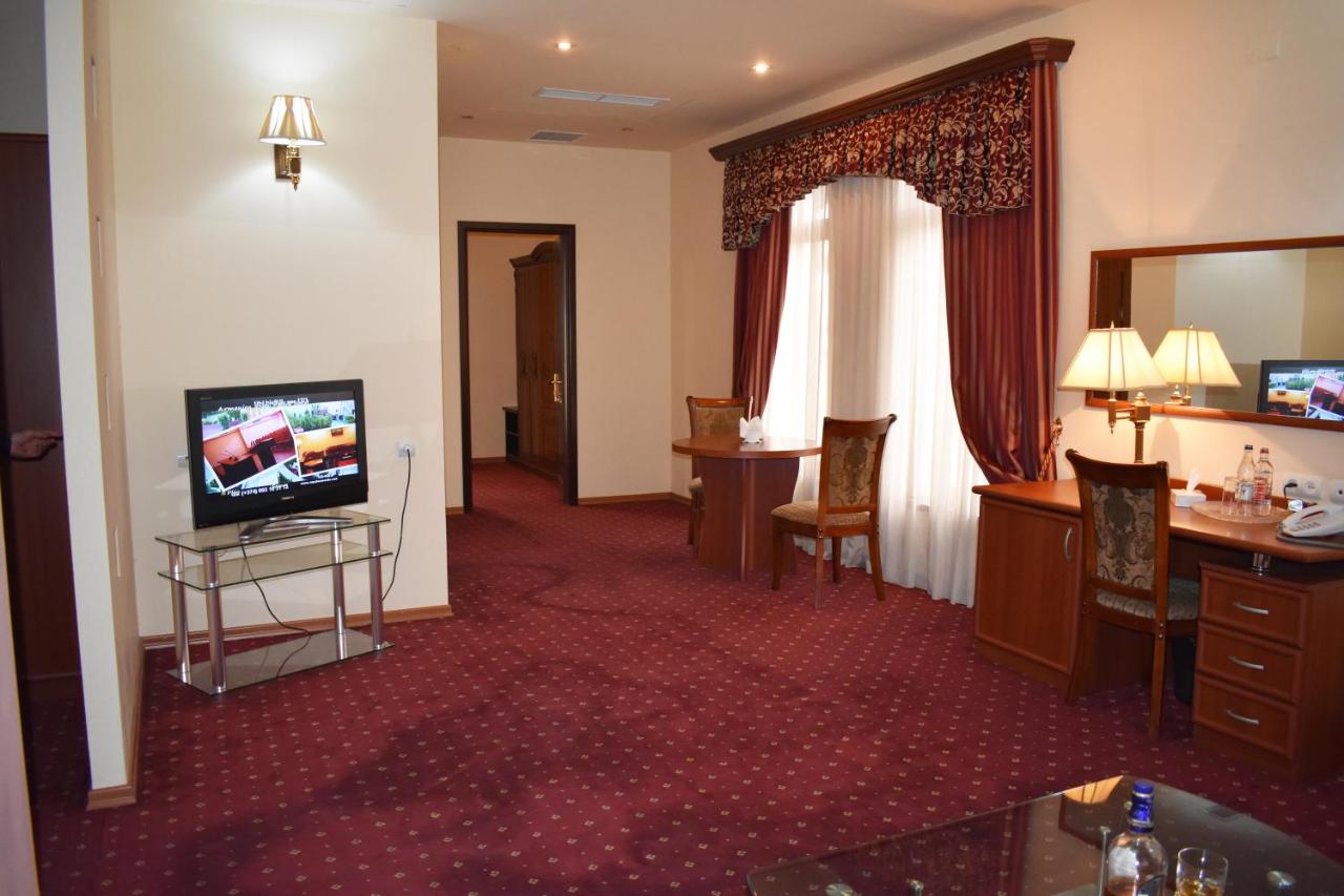 Armenian Royal Palace photo