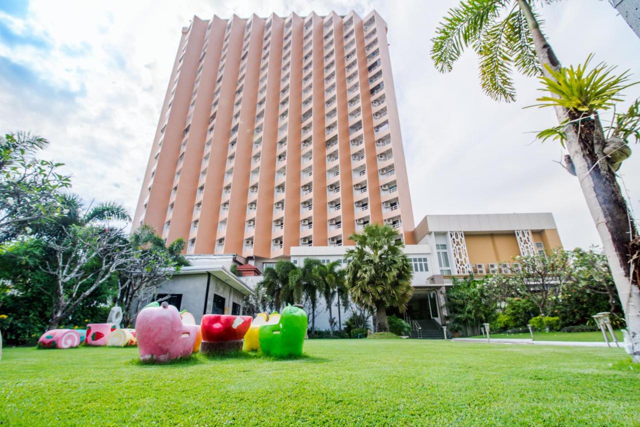 Image: Golden Beach Cha-Am Hotel