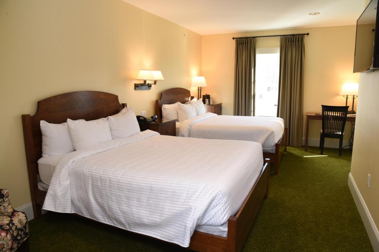 Publick House Historic Inn and Country Motor Lodge — photo 22