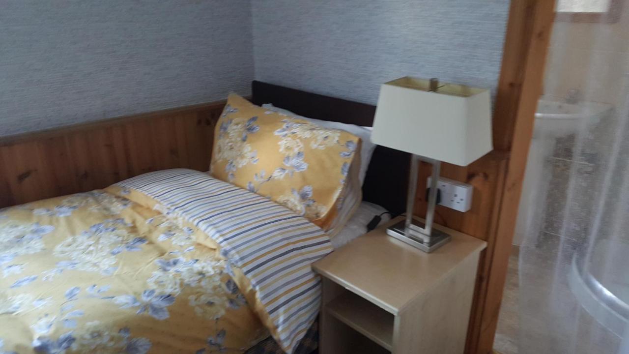 Christines Guest House - Laterooms