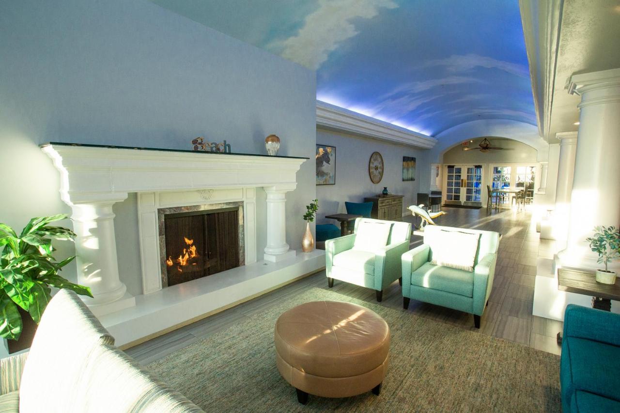 Tamarack Beach Hotel — photo 13