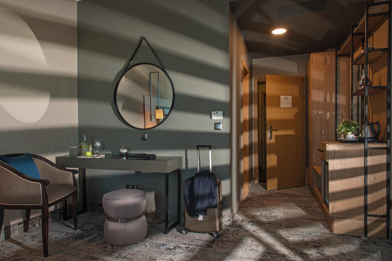 Expo Sofia Hotel - Free Arrival shuttle bus - Free Parking - Free Compliments - Free Wi-Fi photo