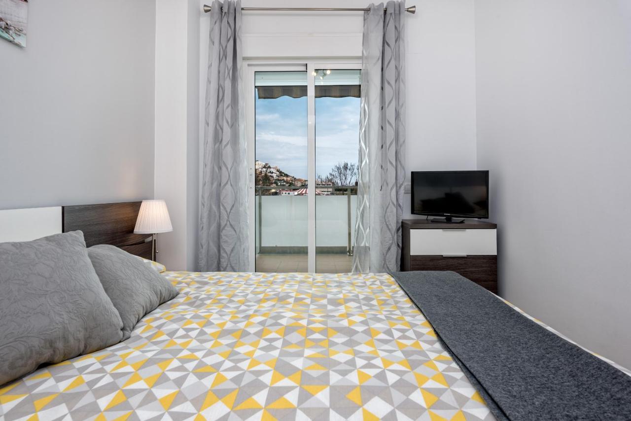 WintowinRentals Best Location, Beach, Pool & Parking, Rincón ...