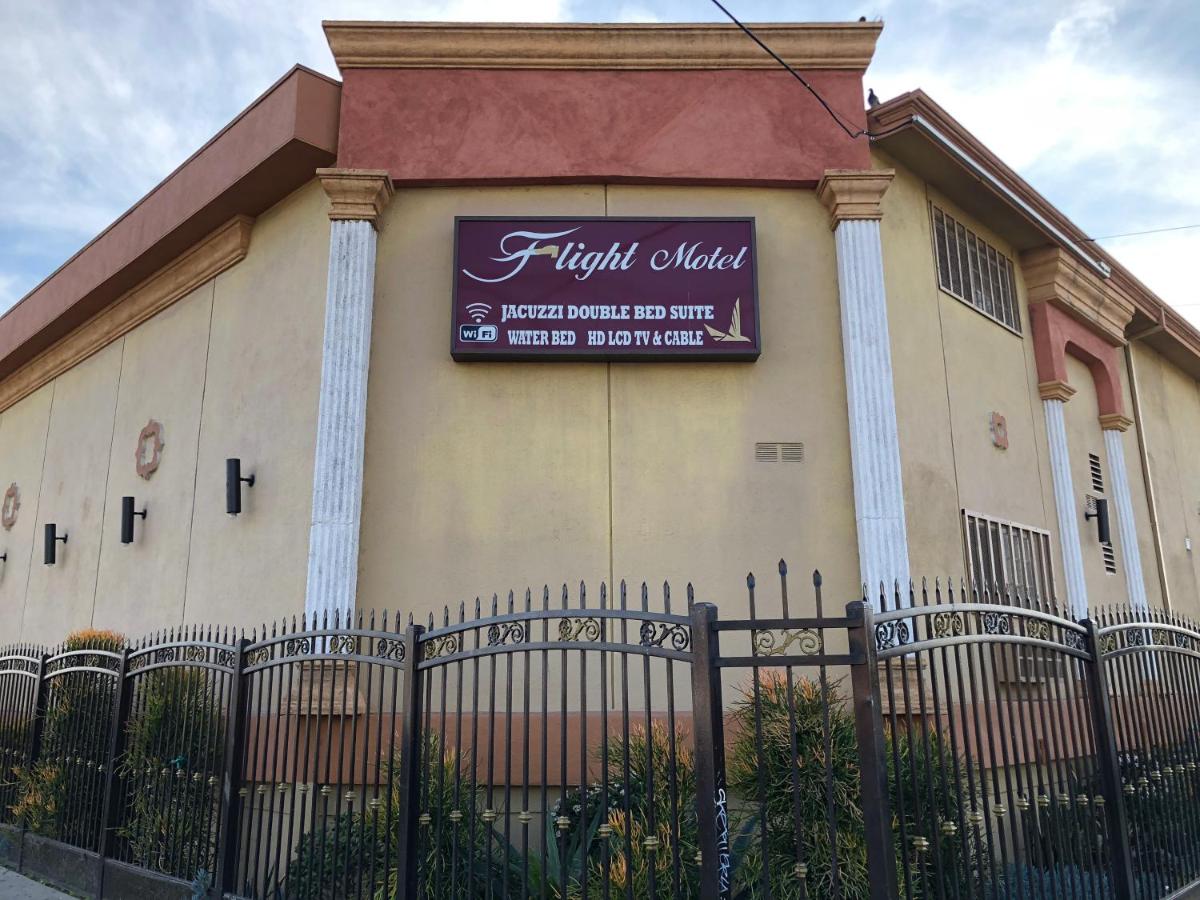 Flight Motel — photo 9