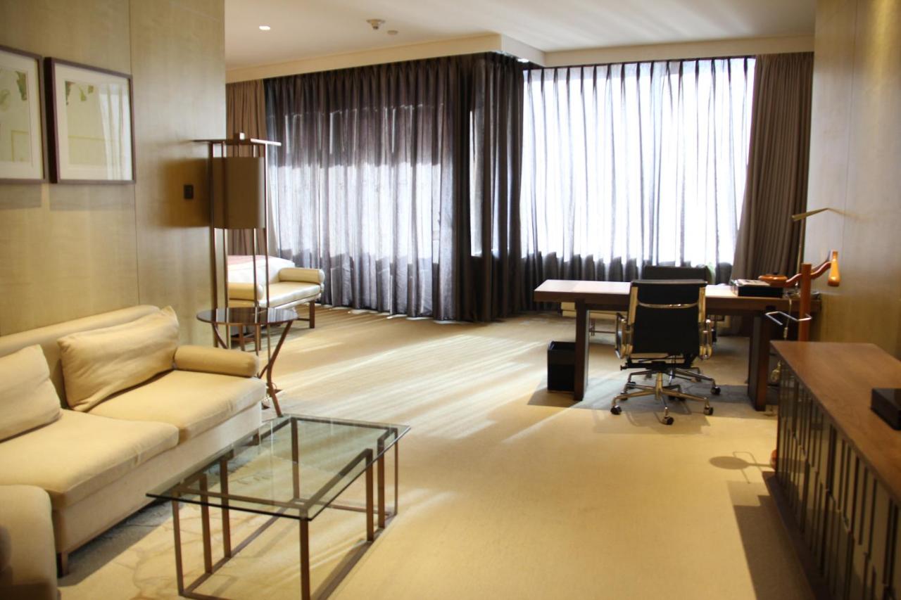 HUALUXE Shanghai Twelve At Hengshan, an IHG Hotel photo