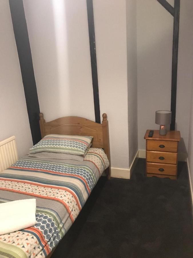 Single Room with Shared Bathroom