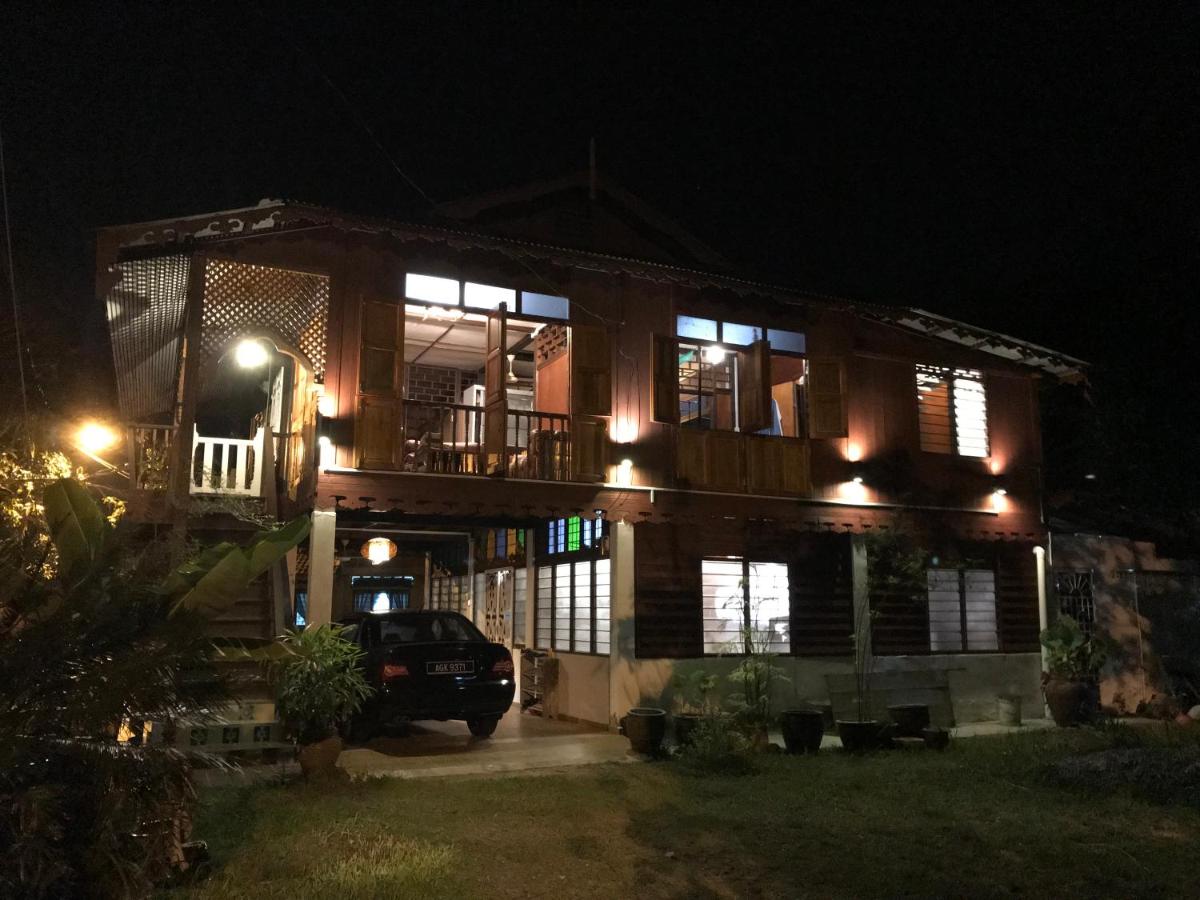 Homestay Rumah Tiang 16 Kampong Ulu Jepai Malaysia Booking Com