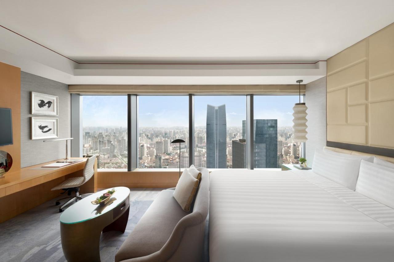 Jing An Shangri-La, Shanghai photo