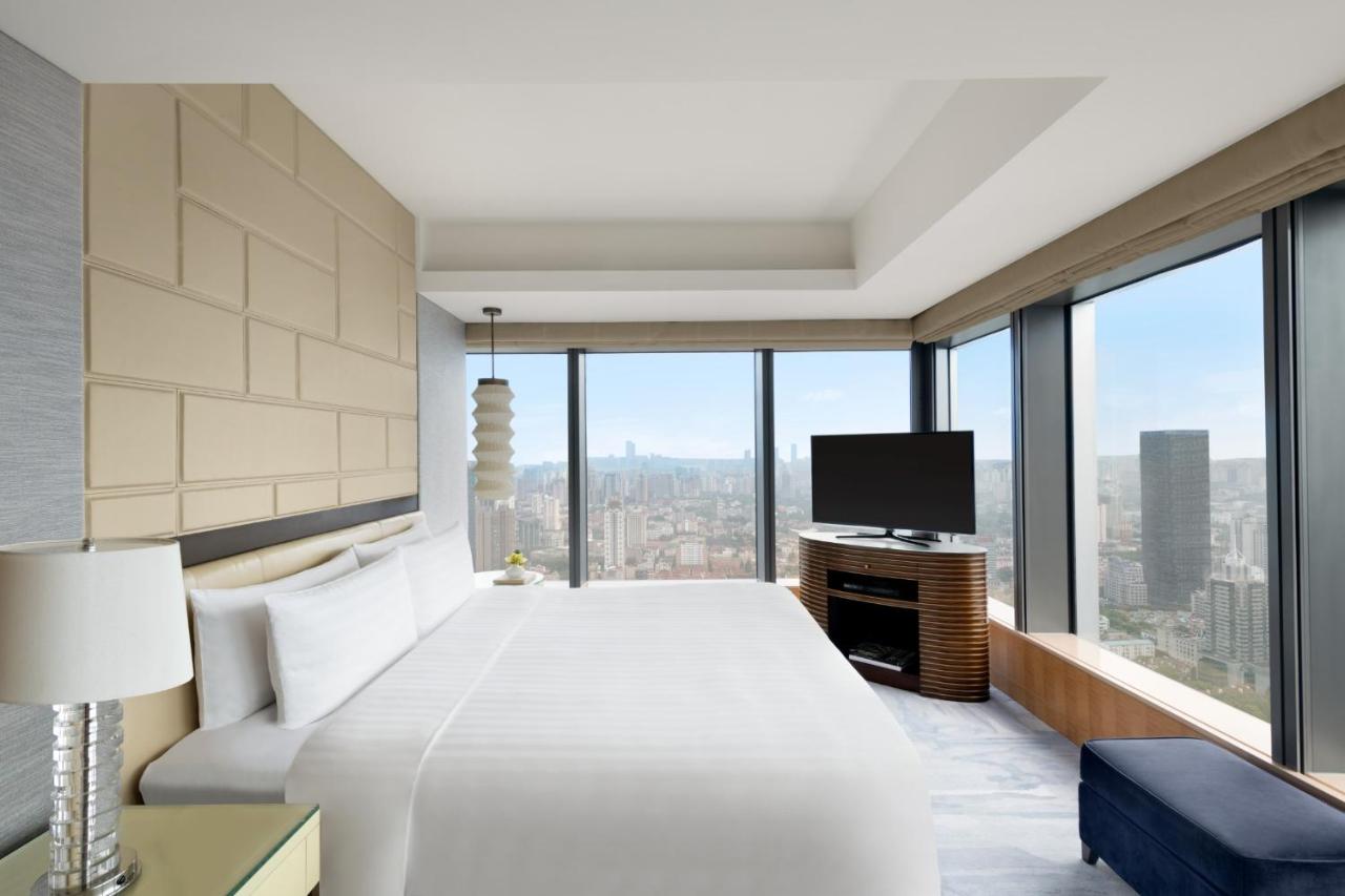 Jing An Shangri-La, Shanghai photo