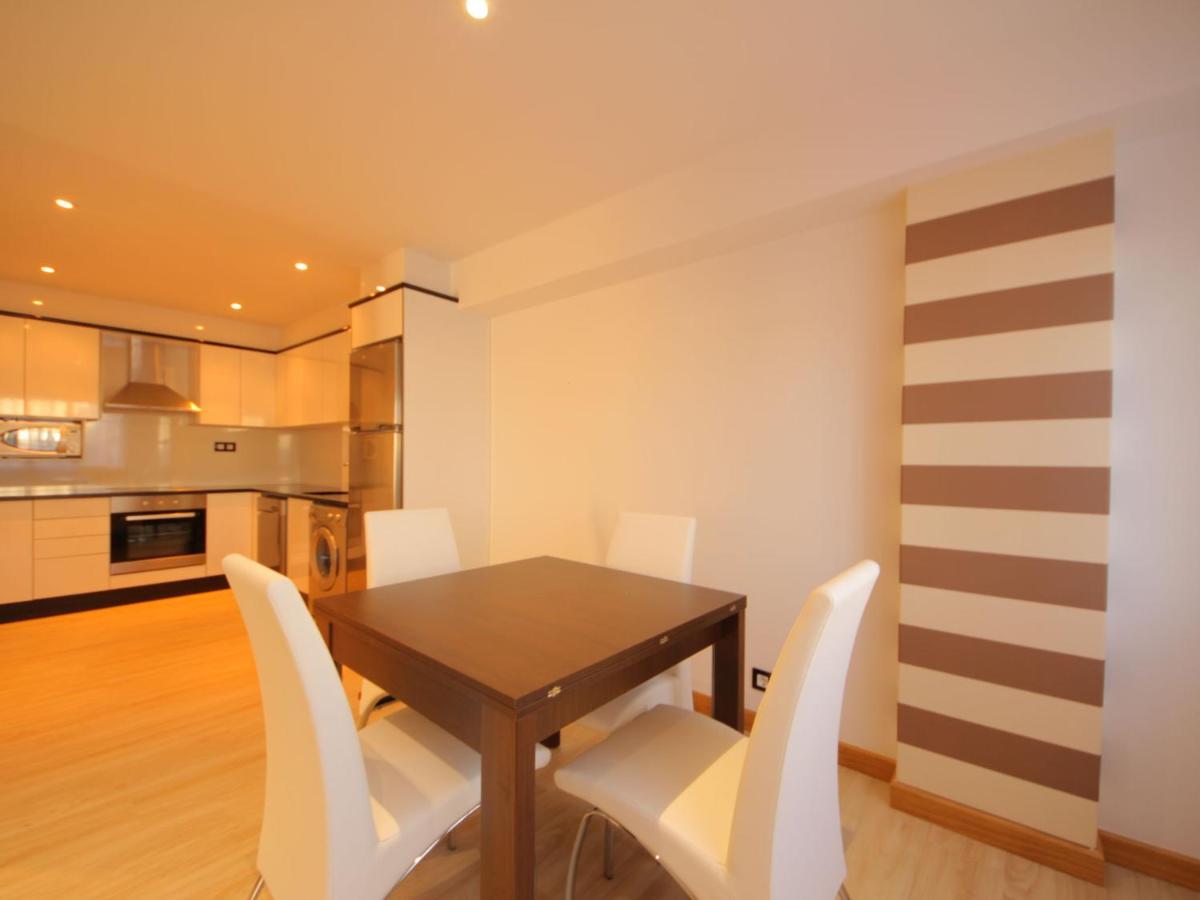 Spacious Apartment in Galicia with Terrace, Sanxenxo ...