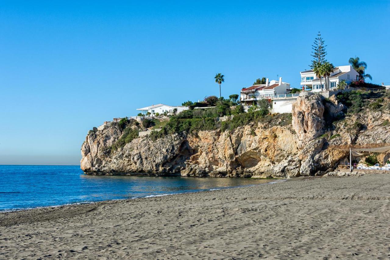 WintowinRentals Best Location, Beach, Pool & Parking, Rincón ...